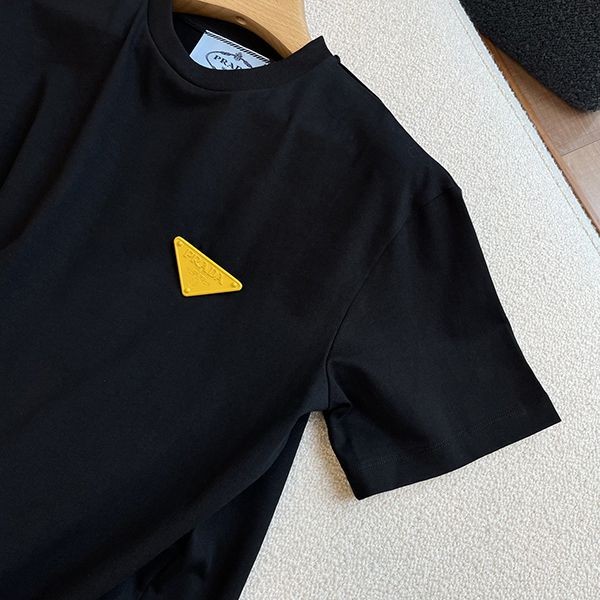 新作限定プラダ イエローロゴ Tシャツ 偽物&ブラック 98339